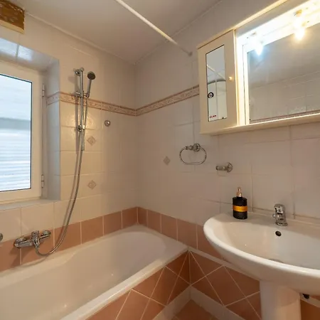 Dora's Happy Corfu (city)